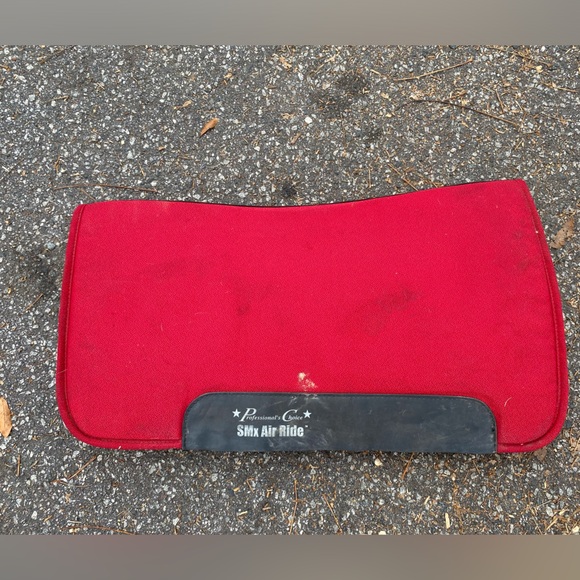 Professional choice saddle pad - Picture 3 of 3